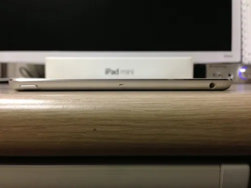 Ipad mini white 32gb 11
