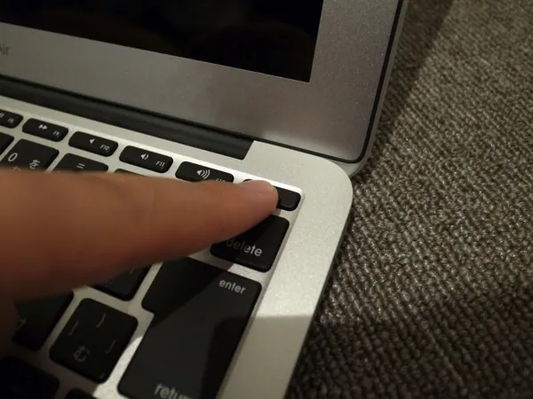 Macbook air 11 mid 13 17