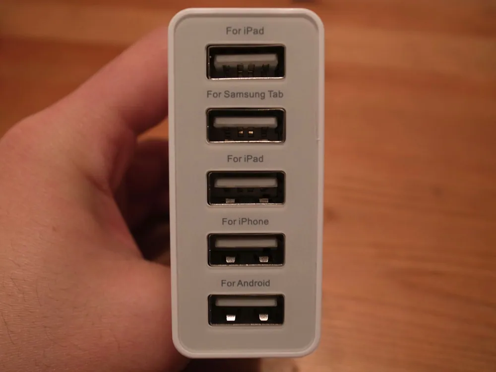 Anker 25w 5port usb charger 07