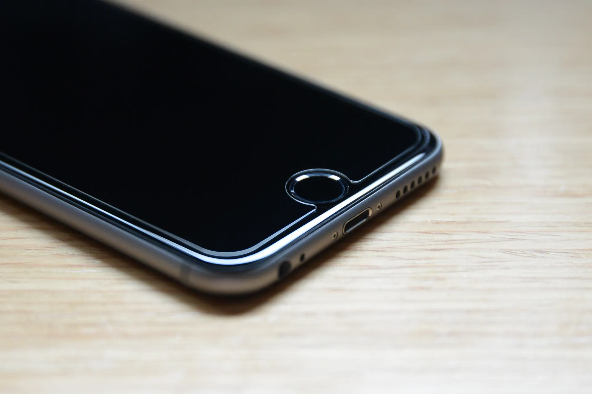 Spigen GLAStR S_6