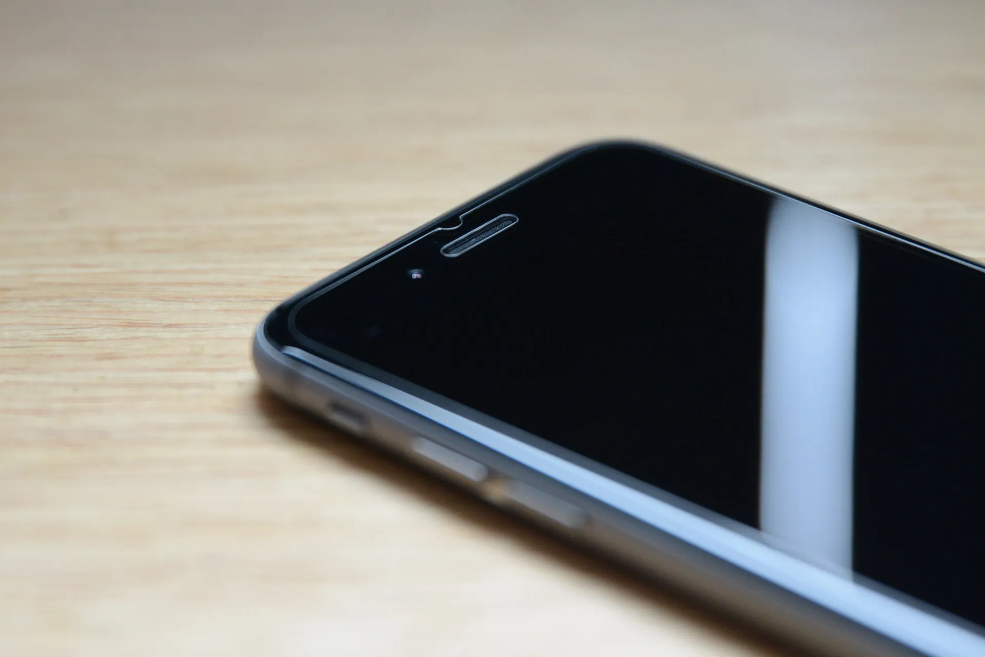 Spigen GLAStR S_7