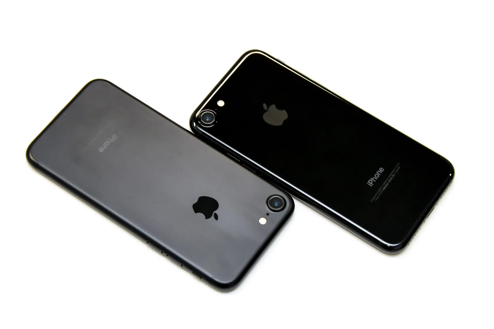 iPhone 7 ブラック ジェットブラック 比較 写真_5