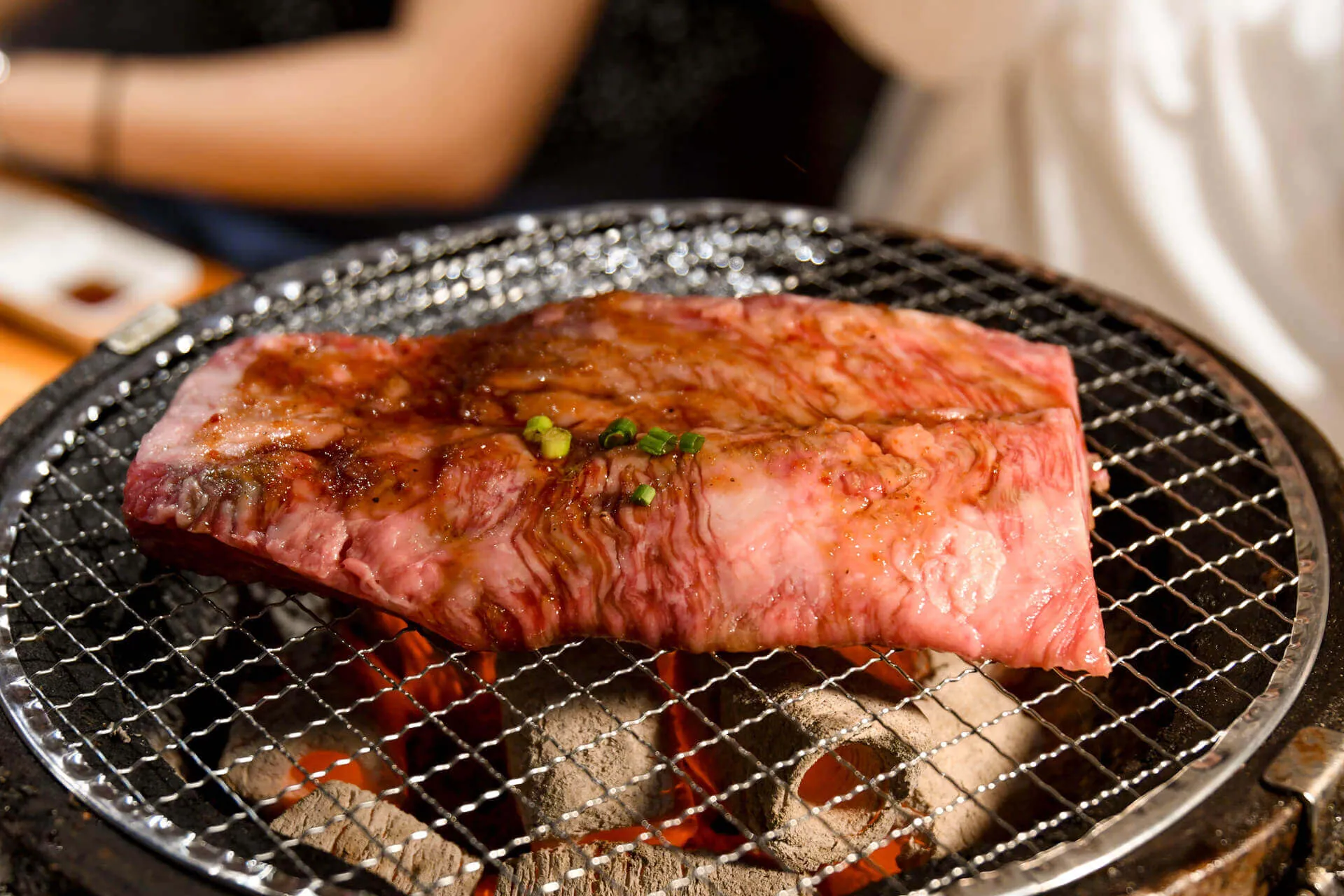 とんつう インサイドスカート でこ肉会 錦糸町