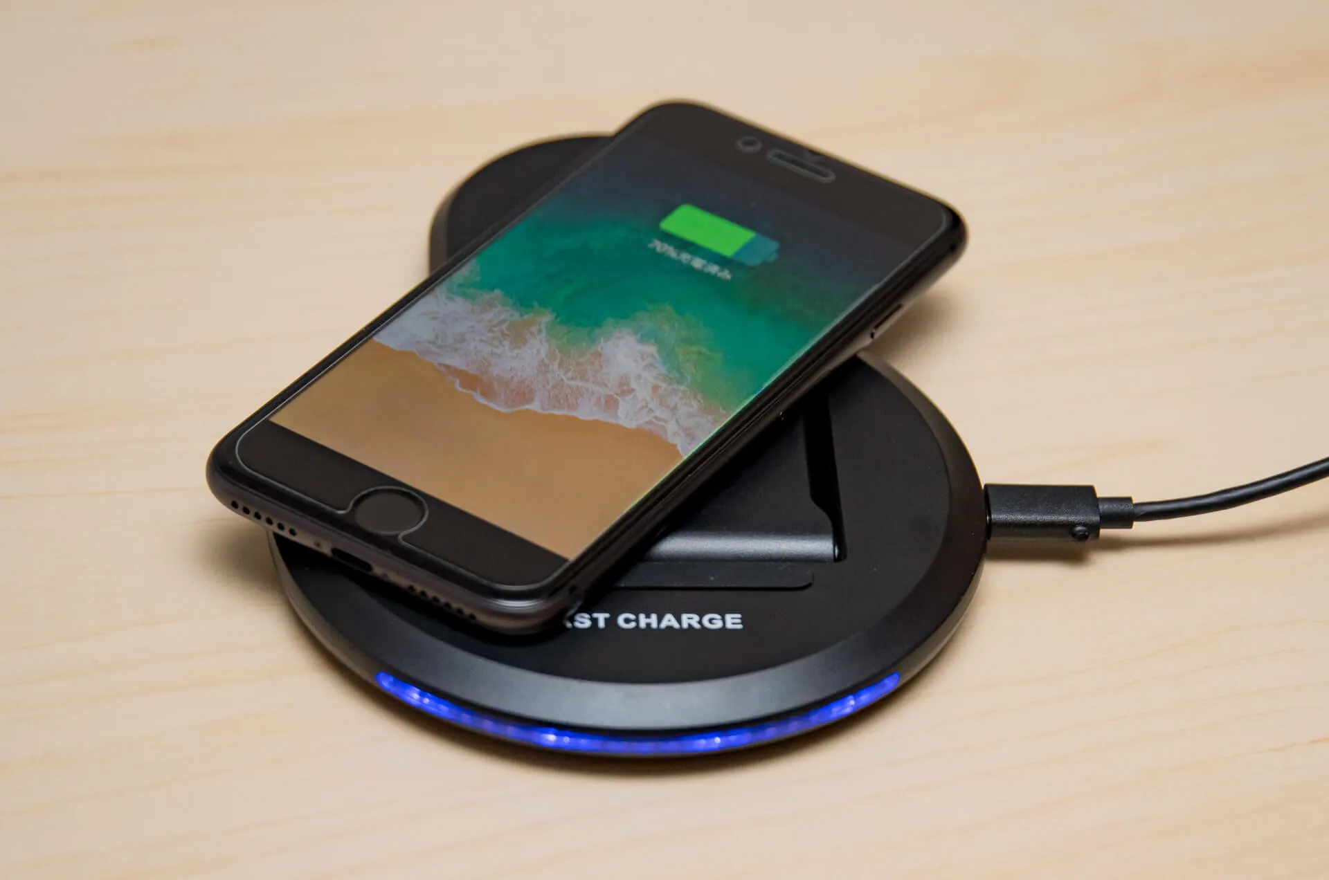 iPhone 8 Qi ワイヤレス充電器