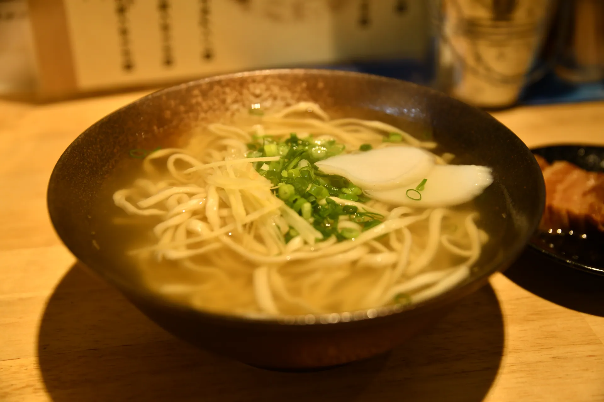 沖縄そばを注文