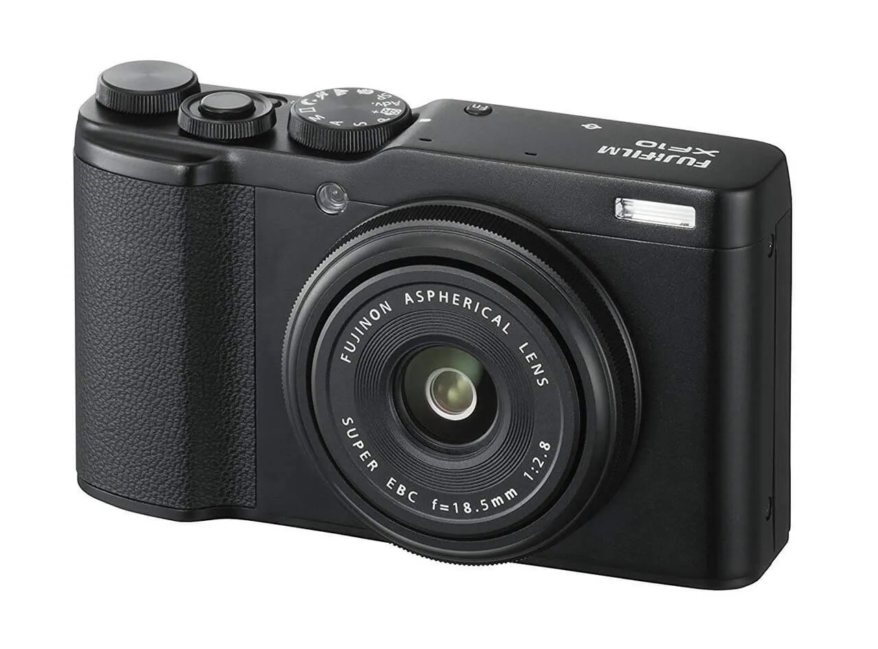 FUJIFILM XF10