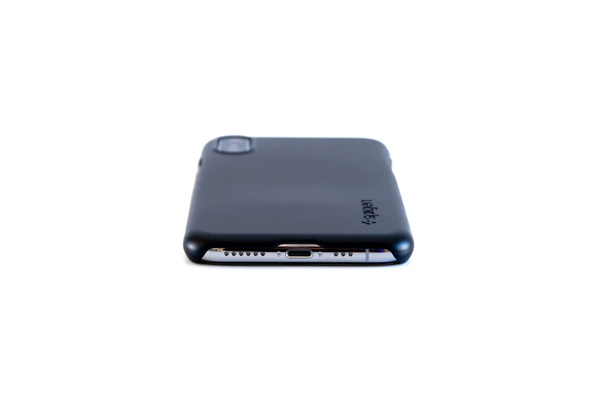 iPhone XS シン・フィット 底部