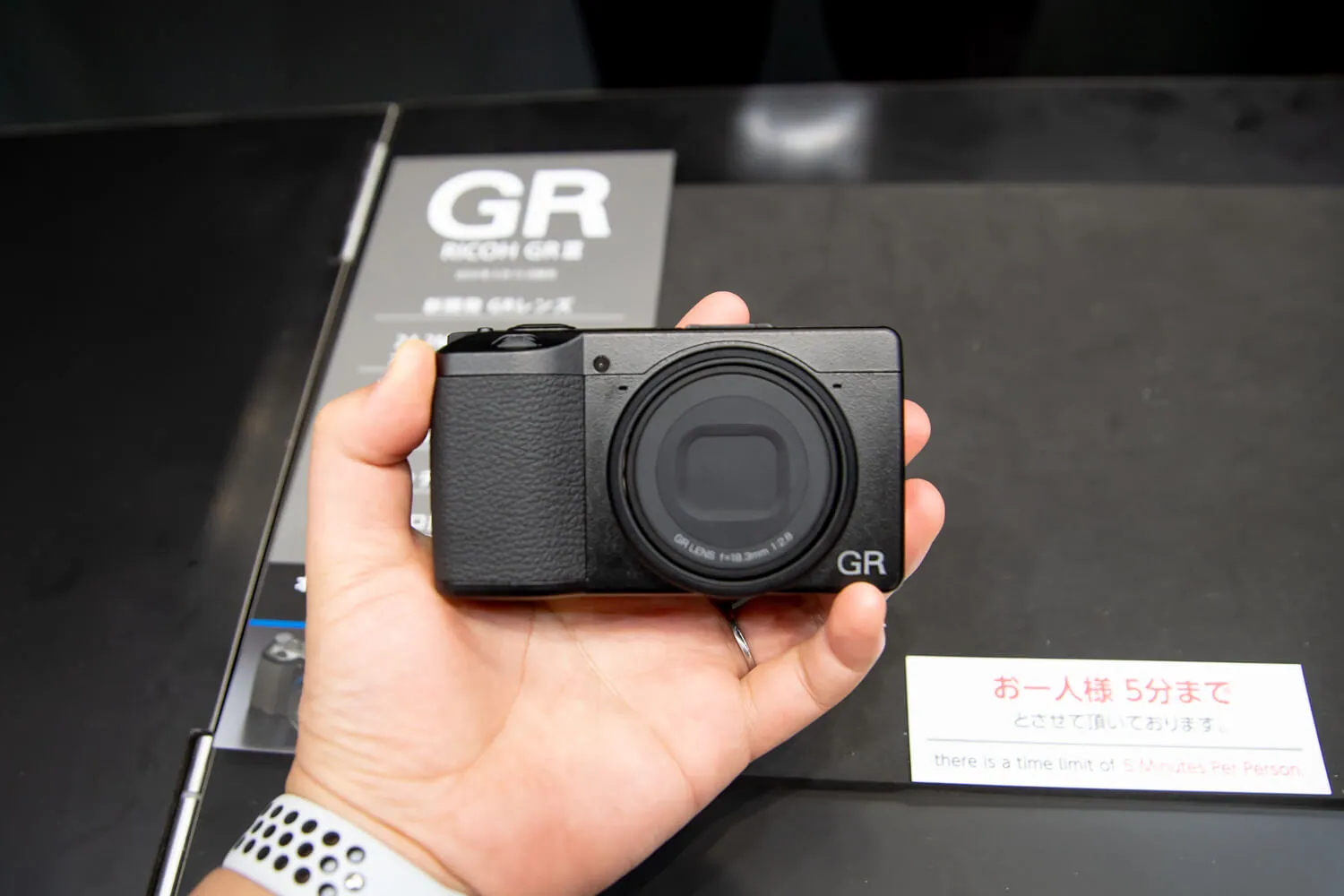 GR III を買ったら揃えておきたいアクセサリーまとめ | でこにく