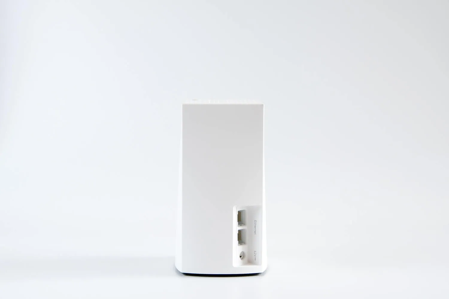 メッシュWi-Fiルーター「Velop」デュアルバンド 背面