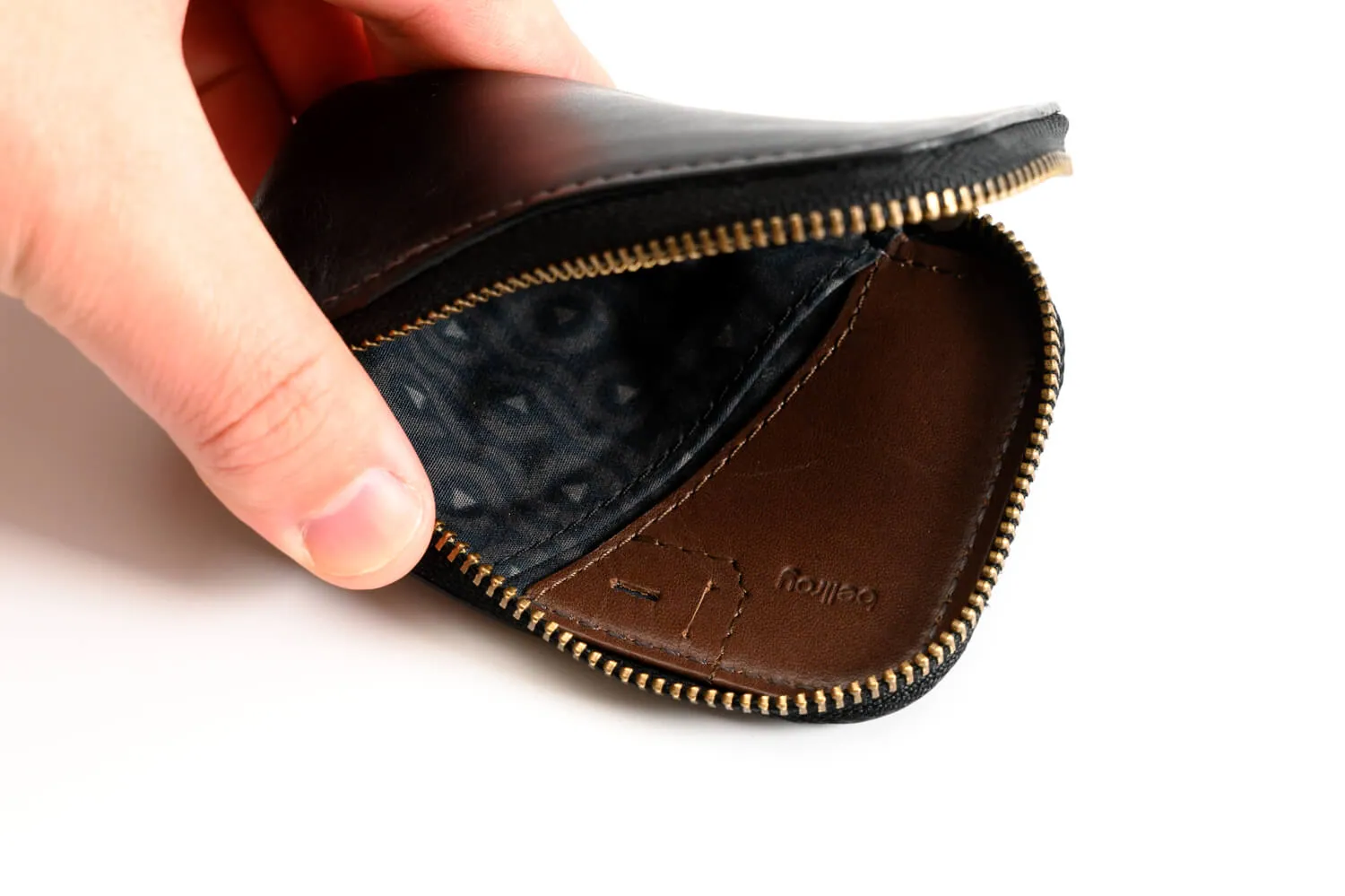 Bellroy（ベルロイ） Card Pocketの紙幣や名刺を収納できるポケット