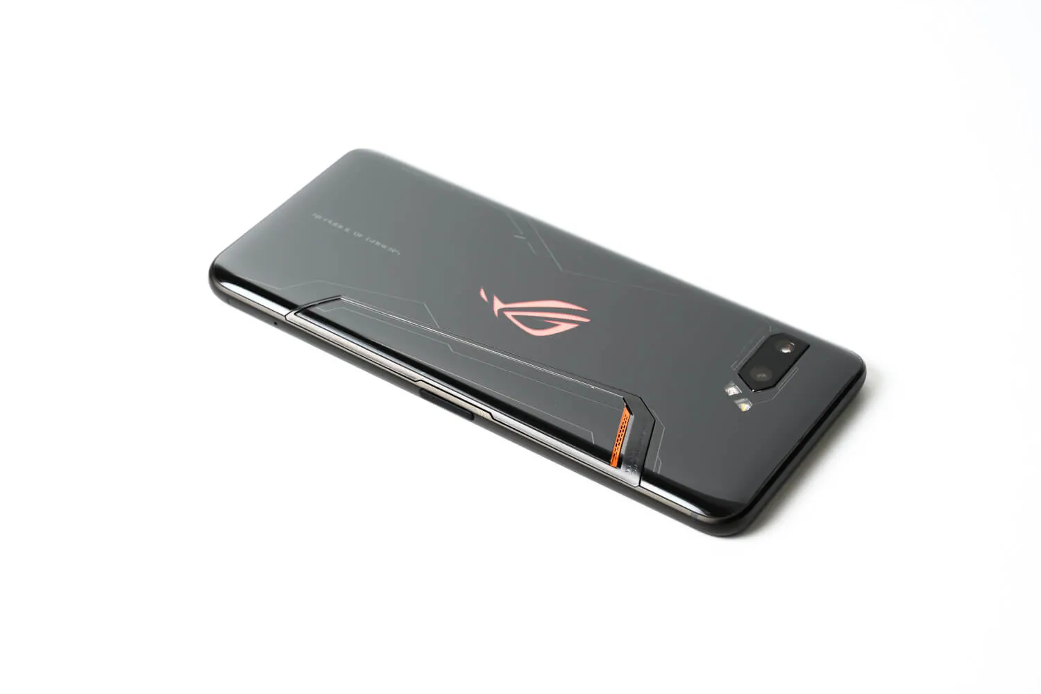 ROG Phone II 外観