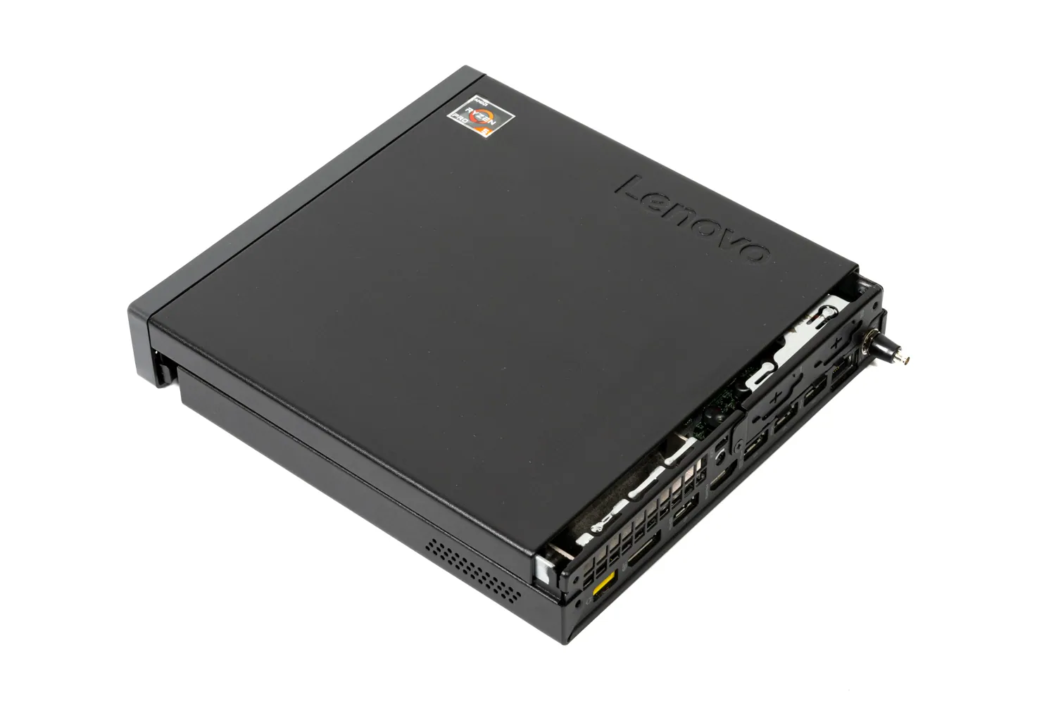 ThinkCentre M75q‐1 Tinyのメモリ・SSDを増設する手順 | でこにく