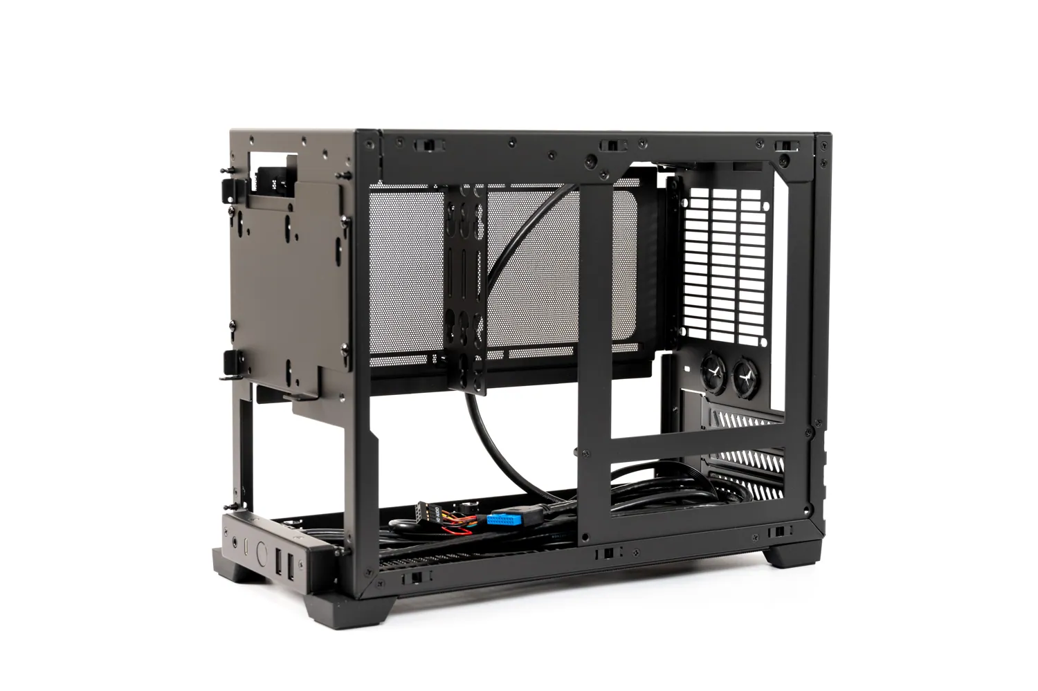 Ncase M1 v6.1を買いました。240mmラジエーター搭載可能なMini‐ITX