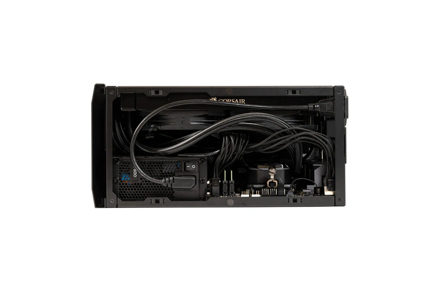 Ncase M1 v6.1 × Ryzen 9 3900Xで自作PCを組みました。小型ケース