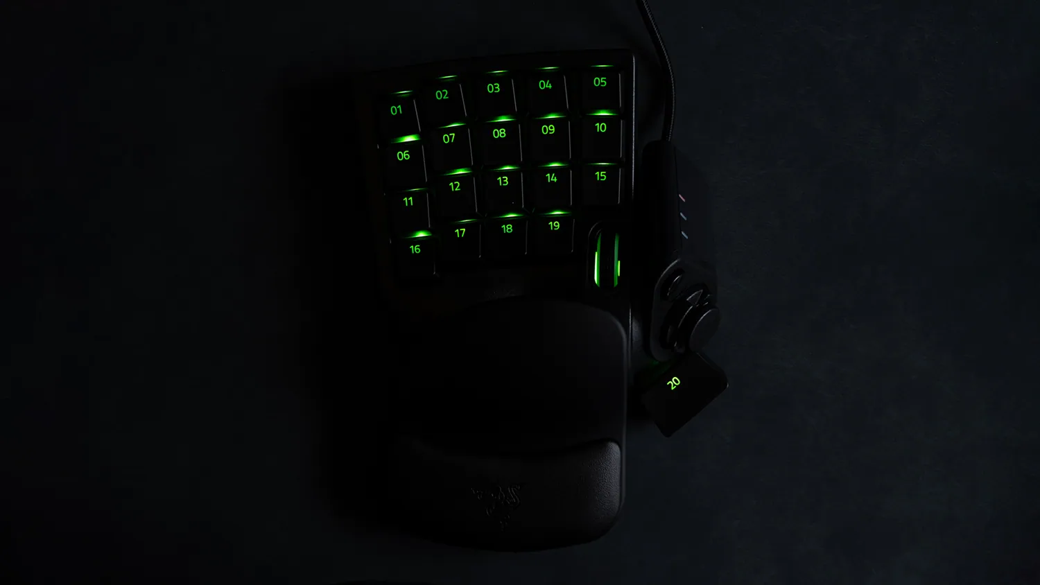 Razer Tartarus Pro レビュー。ゲームだけじゃなくクリエイティブな