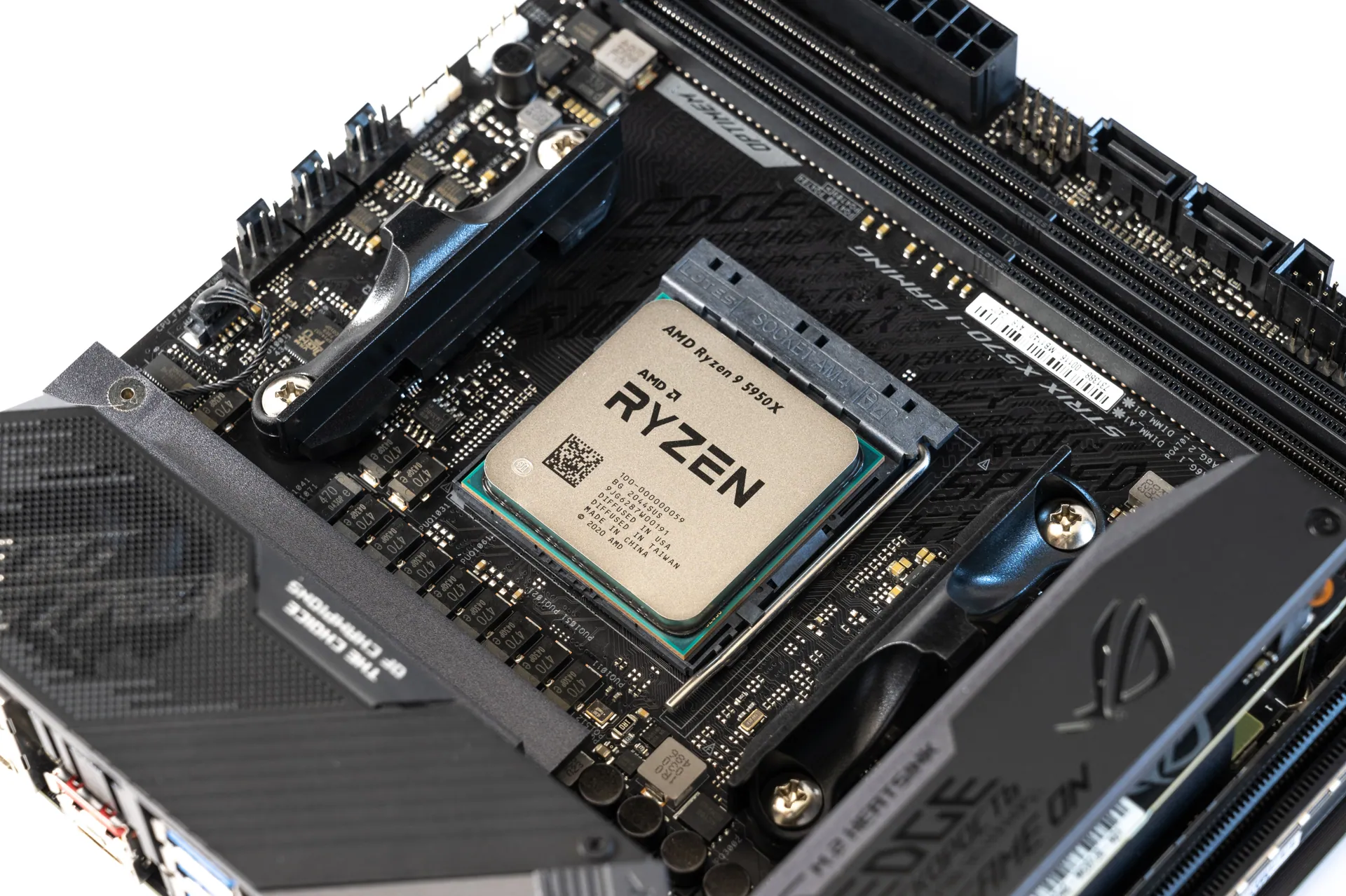 Cooler Master NR200PにRyzen 9 5950XとRTX 3060 Tiをぶち込んだ