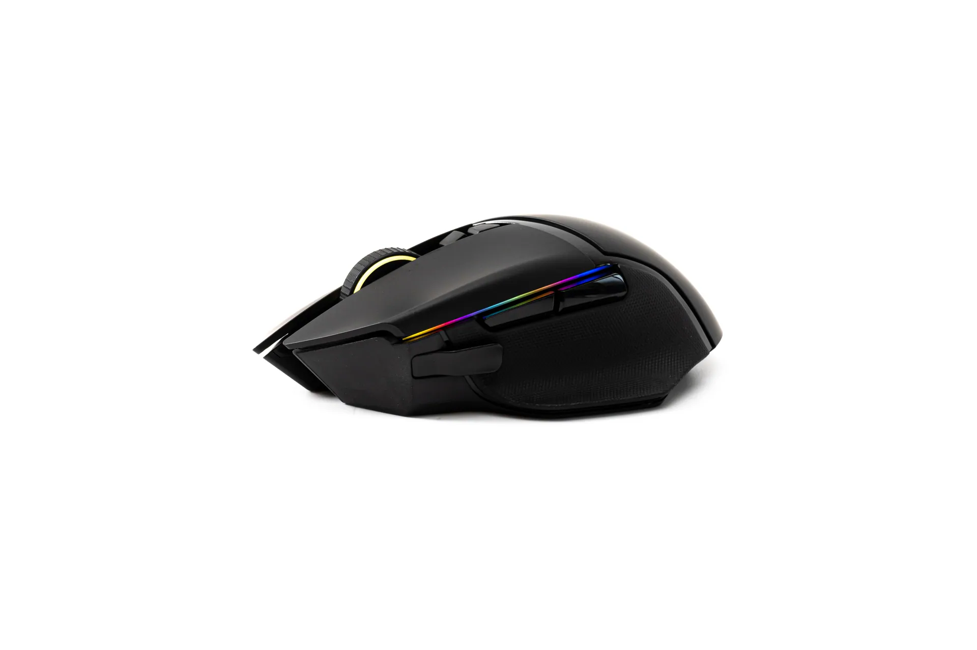 Razer Basilisk Ultimate レビュー。11ボタンで多機能なワイヤレス