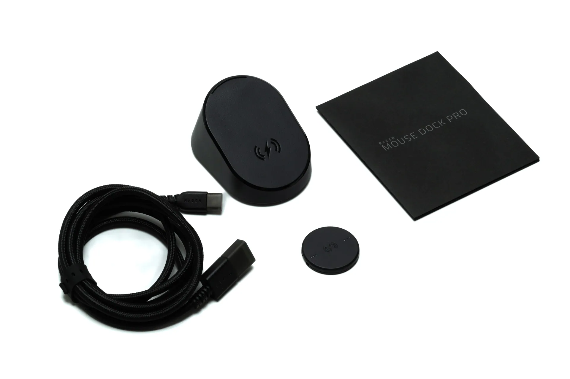 Razer Mouse Dock Pro レビュー：Basilisk V3 Proユーザーには必須