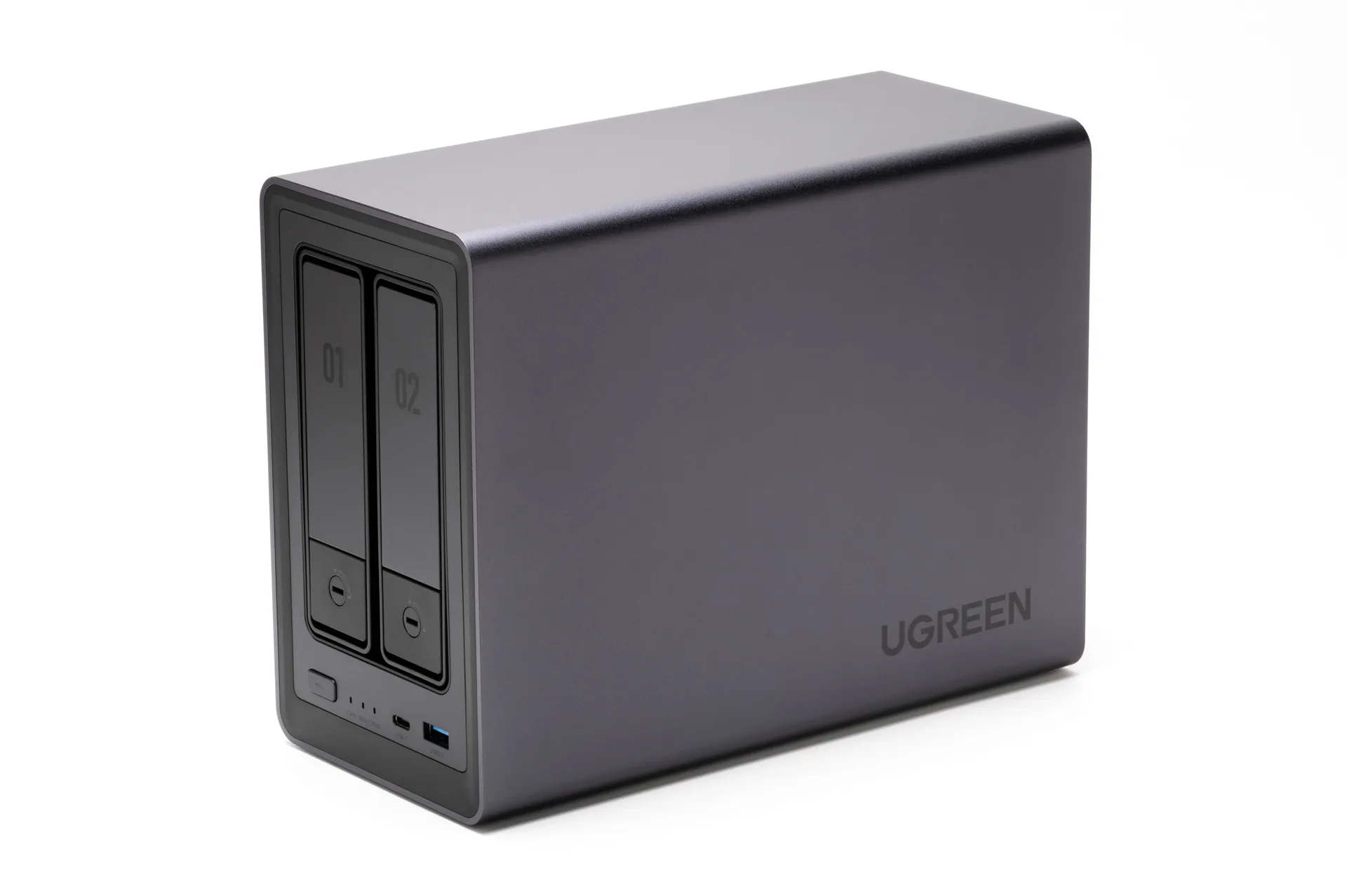 UGREEN NASync DXP2800レビュー｜初心者にもおすすめな小型・高性能NAS