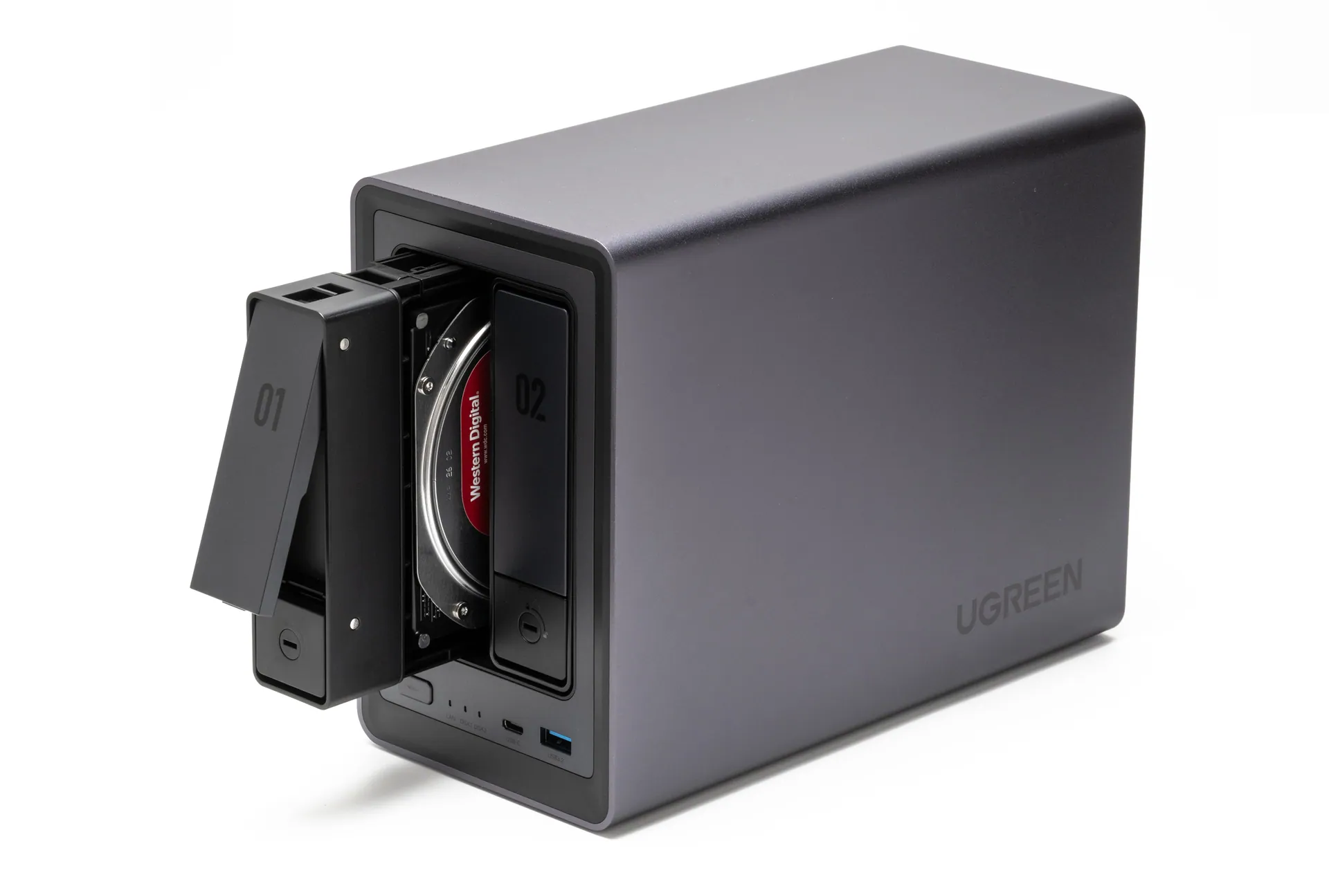 UGREEN NASync DXP2800レビュー｜初心者にもおすすめな小型・高性能NAS