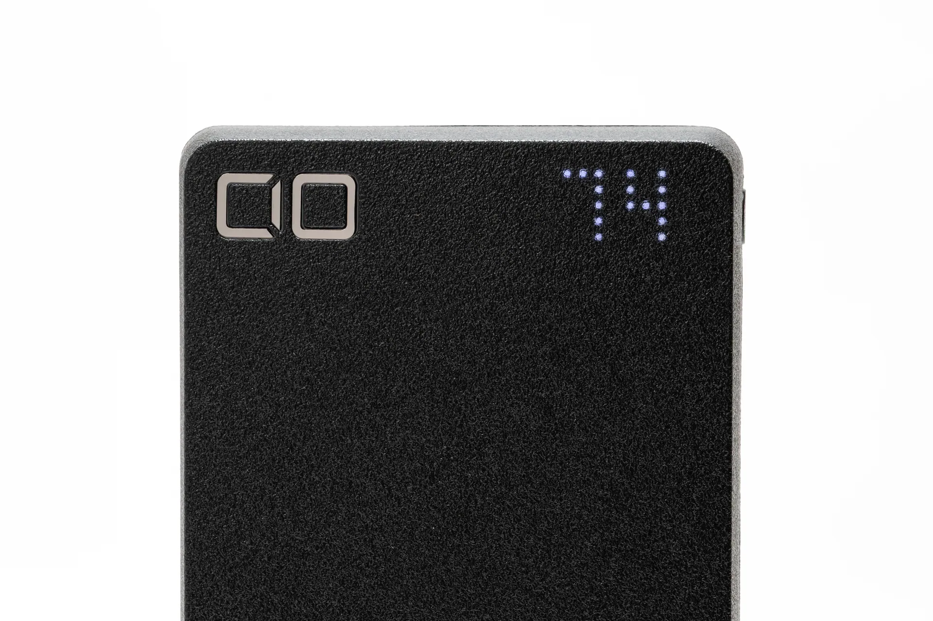 CIO SMARTCOBY TRIO 35W レビュー：20000mAhとは思えないほど小型